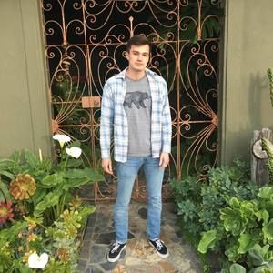 Meet your Posher, Andrew